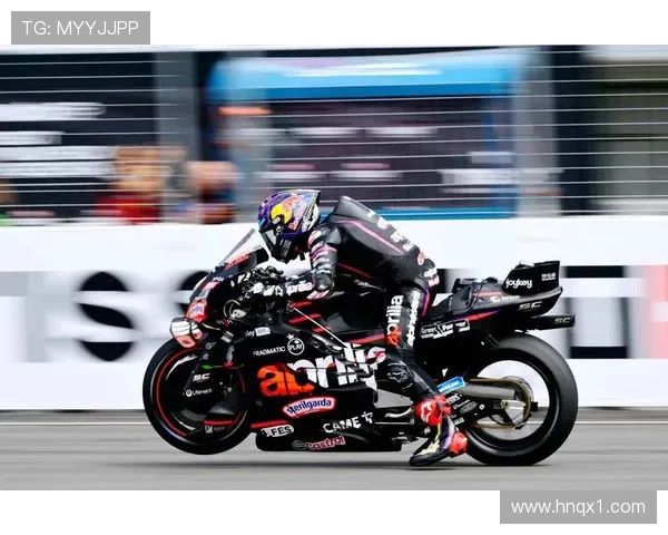 2025 MotoGP赛季揭幕战激情开赛，顶级车手激烈角逐新赛季冠军荣耀