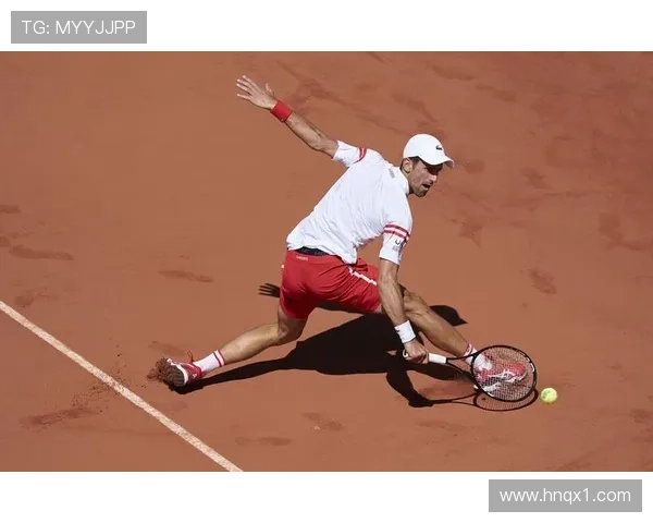 德约科维奇逆转夺冠再创历史新篇章年轻新星崭露头角掀起网坛风暴