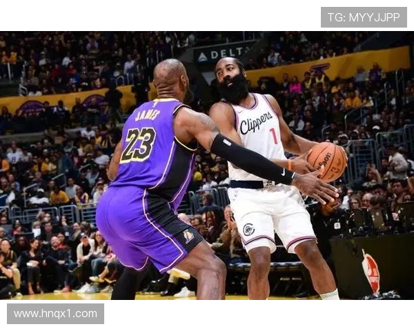 詹姆斯复出带领湖人逆袭勇士 关键时刻表现成胜负转折点